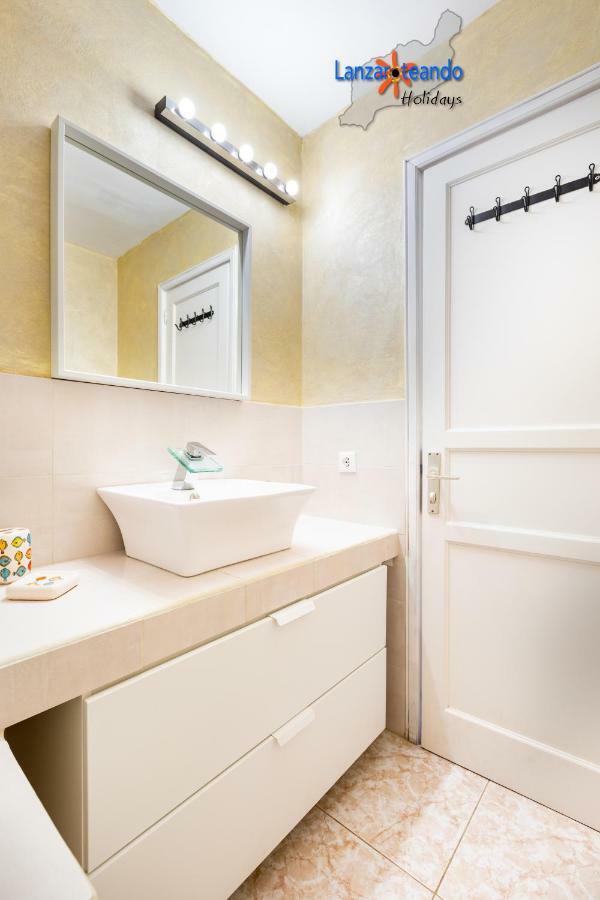 Vivienda Vacacional Sunny - Duplex Apartment 2Beds 2 Baths Costa Teguise Esterno foto